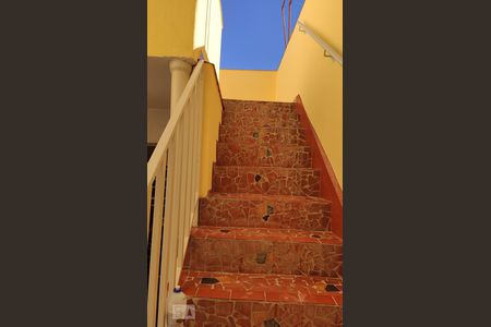 Casa à venda com 126m², 2 quartos e 1 vagaEscada