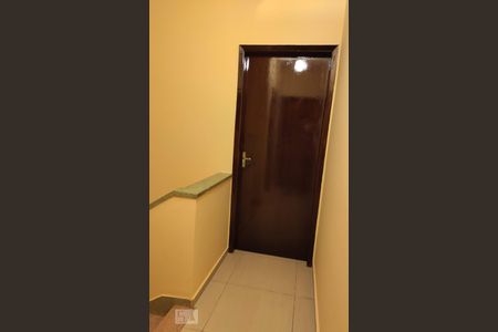 Casa à venda com 126m², 2 quartos e 1 vagaCorredor