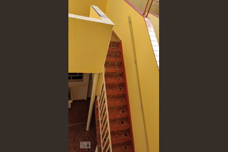 Casa à venda com 126m², 2 quartos e 1 vagaEscada