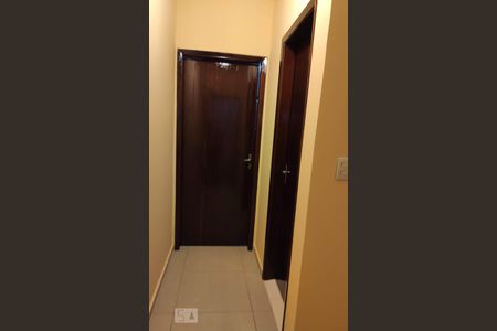 Casa à venda com 126m², 2 quartos e 1 vagaCorredor