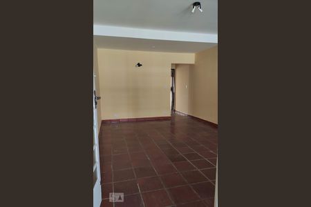 Sala de casa para alugar com 2 quartos, 126m² em Vila Santo Estéfano, São Paulo