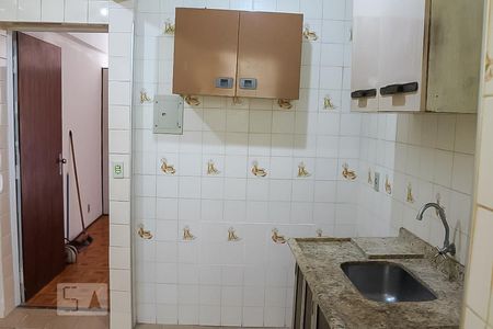 Cozinha de kitnet/studio para alugar com 1 quarto, 40m² em Cambuí, Campinas