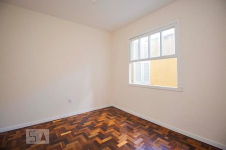 Quarto  de apartamento para alugar com 1 quarto, 36m² em Navegantes, Porto Alegre