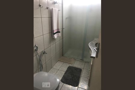 Apartamento à venda com 97m², 2 quartos e sem vaga Apartamento à venda com 97m², 2 quartos e sem vagaBanheiro