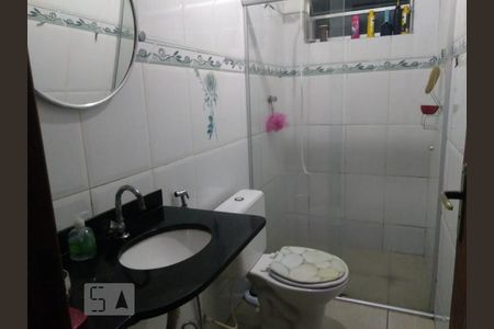 Banheiro de casa de condomínio à venda com 2 quartos, 58m² em Jaqueline, Belo Horizonte