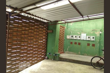 Garagem de casa de condomínio à venda com 2 quartos, 58m² em Jaqueline, Belo Horizonte