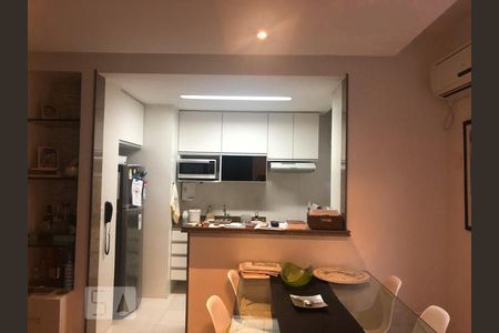 Apartamento à venda com 60m², 2 quartos e 1 vagaCozinha
