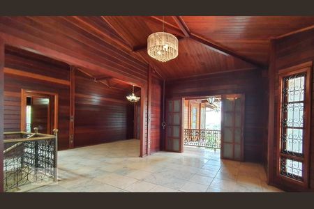 Sala Visita / Sala de Jantar / Acesso Andar Inferior de casa de condomínio para alugar com 3 quartos, 480m² em Vale do Sereno, Nova Lima