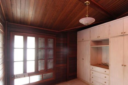 Casa de condomínio para alugar com 480m², 3 quartos e 4 vagasQuarto 2