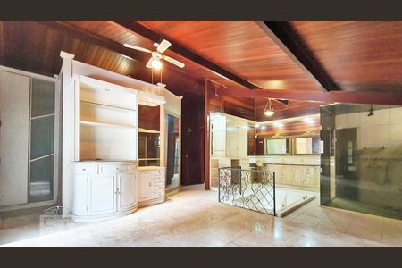 Casa de condomínio para alugar com 480m², 3 quartos e 4 vagasSuíte