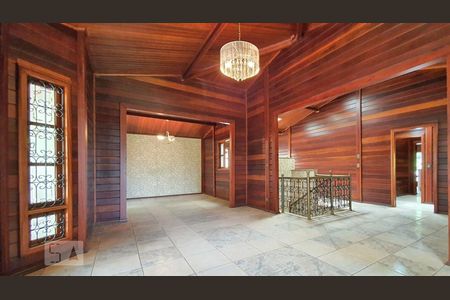 Sala de Visita / Sala de TV de casa de condomínio para alugar com 3 quartos, 480m² em Vale do Sereno, Nova Lima