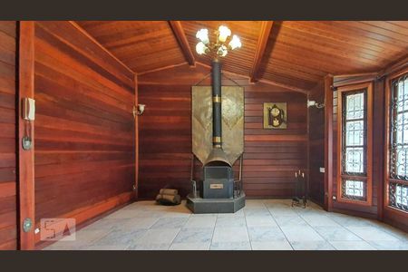 Sala Lareira de casa de condomínio para alugar com 3 quartos, 480m² em Vale do Sereno, Nova Lima