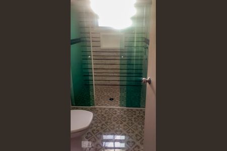 Casa à venda com 230m², 4 quartos e 2 vagas Casa à venda com 230m², 4 quartos e 2 vagasBanheiro 4