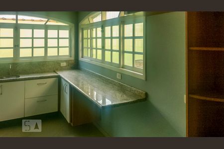 Casa à venda com 230m², 4 quartos e 2 vagas Casa à venda com 230m², 4 quartos e 2 vagasCozinha