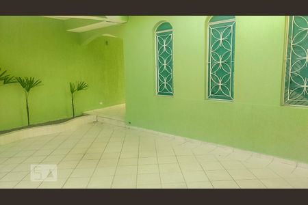 Casa à venda com 230m², 4 quartos e 2 vagas Casa à venda com 230m², 4 quartos e 2 vagasQuintal