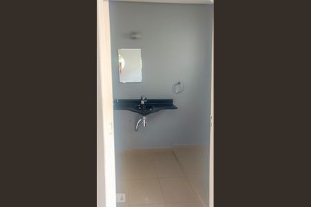 Casa à venda com 230m², 4 quartos e 2 vagas Casa à venda com 230m², 4 quartos e 2 vagasBanheiro 1