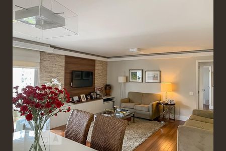 Sala de apartamento para alugar com 3 quartos, 120m² em Perdizes, São Paulo