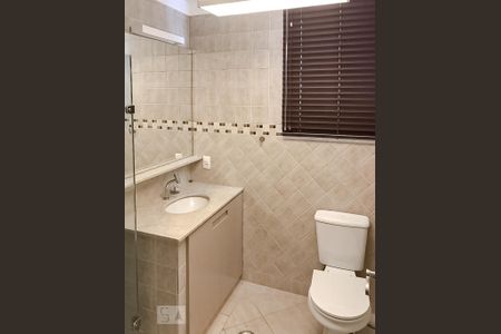 Apartamento à venda com 168m², 3 quartos e 2 vagas Apartamento à venda com 168m², 3 quartos e 2 vagasBanheiro