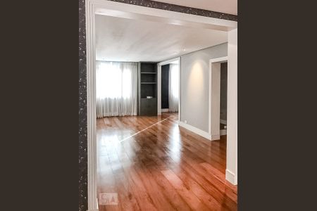 Apartamento à venda com 168m², 3 quartos e 2 vagas Apartamento à venda com 168m², 3 quartos e 2 vagasSala