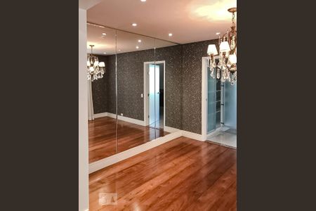 Apartamento à venda com 168m², 3 quartos e 2 vagas Apartamento à venda com 168m², 3 quartos e 2 vagasSala