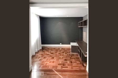 Apartamento à venda com 168m², 3 quartos e 2 vagas Apartamento à venda com 168m², 3 quartos e 2 vagasSuíte