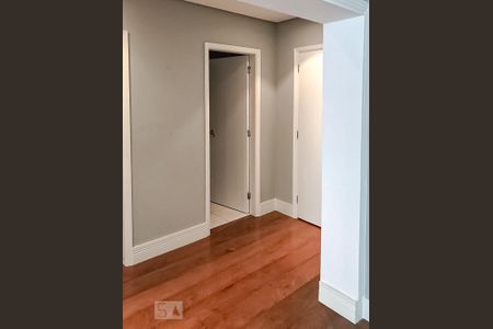 Apartamento à venda com 168m², 3 quartos e 2 vagas Apartamento à venda com 168m², 3 quartos e 2 vagasSegundo dormitório