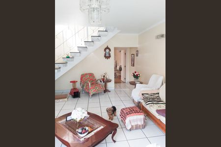 Sala de casa à venda com 4 quartos, 250m² em Vila Prudente, São Paulo