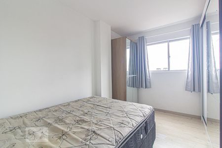 Quarto 1 de apartamento para alugar com 1 quarto, 50m² em Novo Mundo, Curitiba