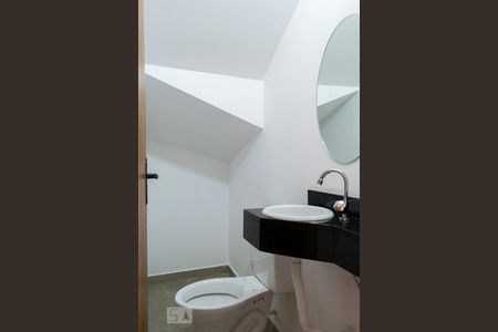 LAVABO de casa para alugar com 3 quartos, 136m² em Vila Primavera, São Paulo