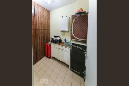 Quarto de Serviço de apartamento à venda com 2 quartos, 75m² em Estácio, Rio de Janeiro