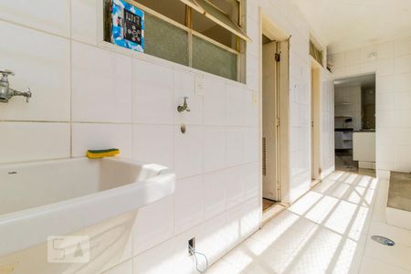 Apartamento à venda com 258m², 4 quartos e 1 vagaÁrea de Serviço
