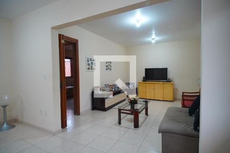 Sala de casa à venda com 4 quartos, 144m² em Vila Ipiranga, Porto Alegre