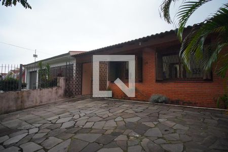 Casa à venda com 144m², 4 quartos e 4 vagasFachada