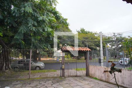 Sala vista de casa à venda com 4 quartos, 144m² em Vila Ipiranga, Porto Alegre