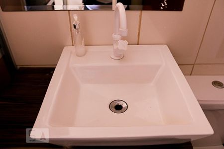 Banheiro  de apartamento para alugar com 1 quarto, 45m² em Vila do Castelo, São Paulo