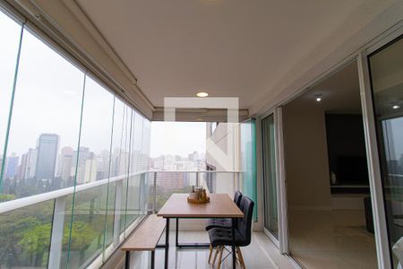 Apartamento para alugar com 44m², 1 quarto e 1 vaga Apartamento para alugar com 44m², 1 quarto e 1 vagaVaranda