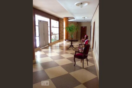 Apartamento à venda com 137m², 2 quartos e sem vagaHall social