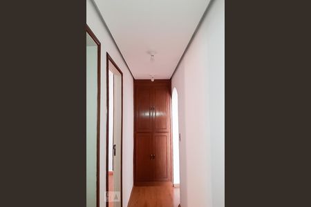 Corredor de apartamento para alugar com 2 quartos, 70m² em Perdizes, São Paulo