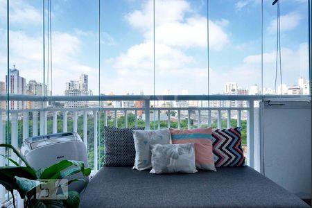 varanda de apartamento para alugar com 2 quartos, 43m² em Barra Funda, São Paulo