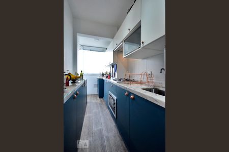 Cozinha e Área de Serviço de apartamento à venda com 2 quartos, 43m² em Barra Funda, São Paulo