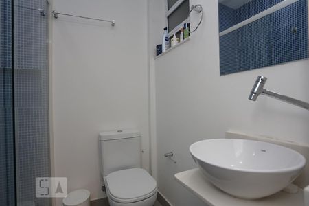 Banheiro de apartamento à venda com 1 quarto, 22m² em Copacabana, Rio de Janeiro