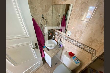 Apartamento à venda com 71m², 3 quartos e 1 vagaBanheiro do Quarto 1