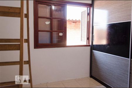Quarto  de casa à venda com 4 quartos, 150m² em Mato Grande, Canoas