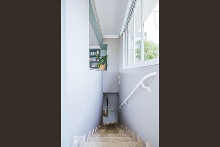 Apartamento para alugar com 340m², 3 quartos e 4 vagasEscada para cobertura