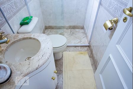 Apartamento para alugar com 340m², 3 quartos e 4 vagasBanheiro da suíte 1