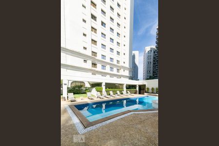 Studio à venda com 40m², 1 quarto e 1 vagaPiscina