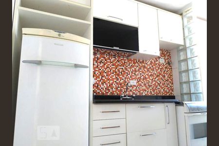 Cozinha  de apartamento para alugar com 2 quartos, 60m² em Vila Campestre, São Paulo