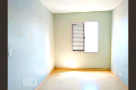 Quarto 2 de apartamento para alugar com 2 quartos, 60m² em Vila Campestre, São Paulo