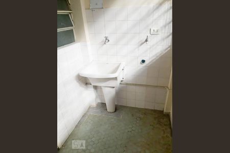 Apartamento para alugar com 75m², 2 quartos e 1 vaga Apartamento para alugar com 75m², 2 quartos e 1 vagaÁrea de serviço