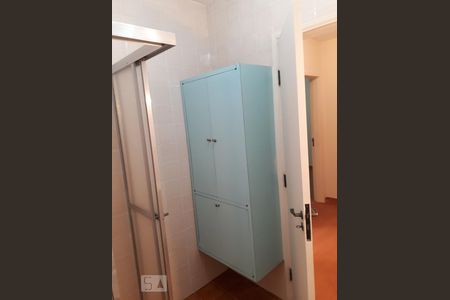 Apartamento para alugar com 75m², 2 quartos e 1 vaga Apartamento para alugar com 75m², 2 quartos e 1 vagaBanheiro